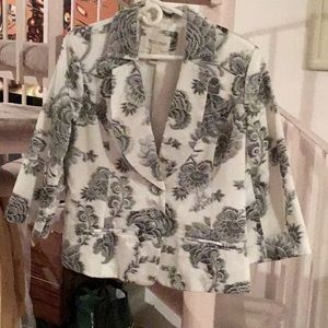 White House Black Market size 14 two pieces suits white and gray color